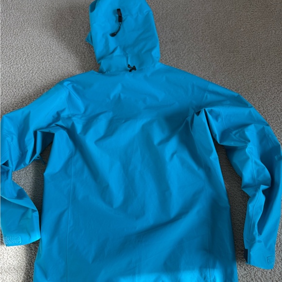 Arc’teryx Alpha SV - Large - Picture 8 of 16